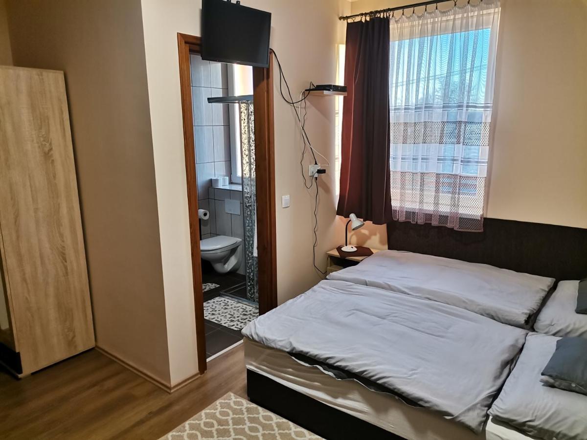 Okerka Vendeghaz Apartment Csesztreg Bagian luar foto