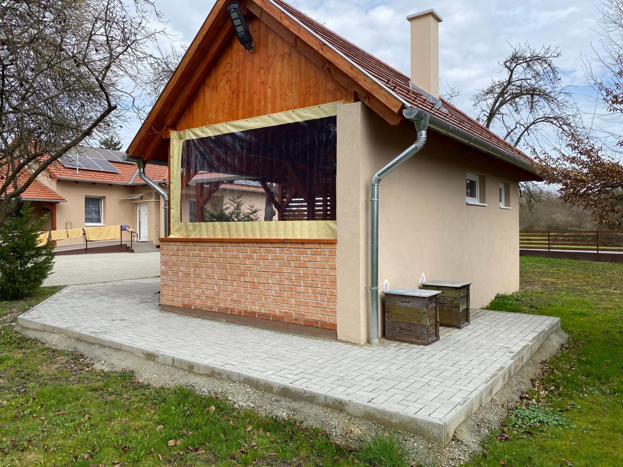 Okerka Vendeghaz Apartment Csesztreg Bagian luar foto